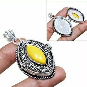 New Agate 925 Silver Poison Pendant.